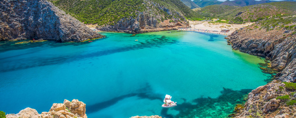 Vacanza in Sardegna: un’isola splendida con tanto da offrire
